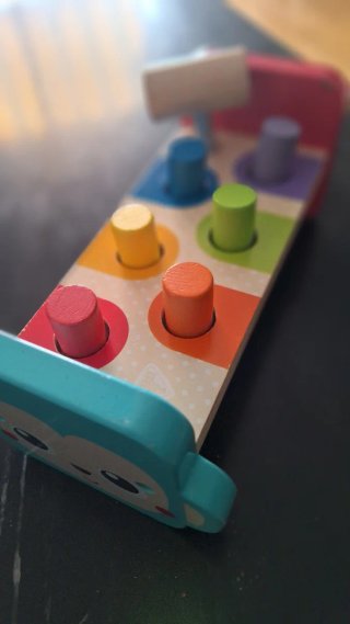 Banco de martillo Montessori de madera