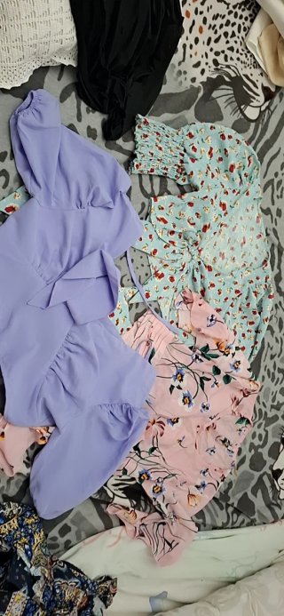 Lote Ropa Mujer Multicolor y Amarillo