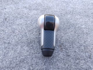 Pomo de cuero Nissan qashqai automático 2010