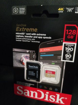 SanDisk Extreme microSDXC 128GB V30 A2 UHS