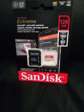 SanDisk Extreme microSDXC 128GB V30 A2 UHS