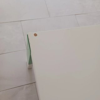 Mesa IKEA Blanca y Verde