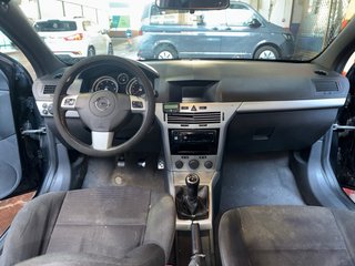 Opel Astra 2007