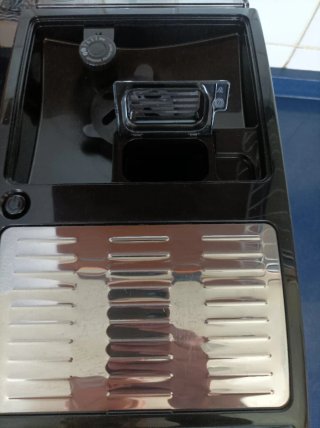 Cafetera Automática Delonghi Autentica Negra