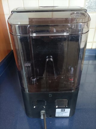 Cafetera Automática Delonghi Autentica Negra