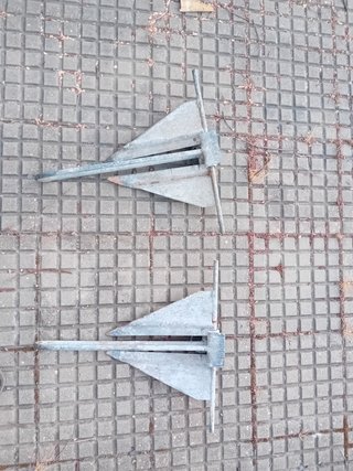 Ancla de metal para barco 3 KG