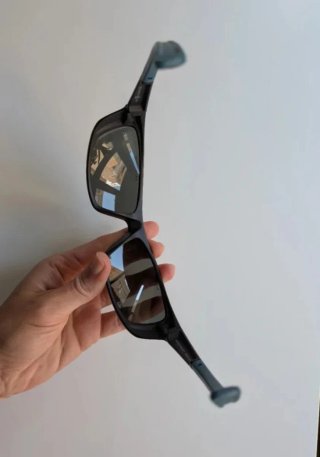 Gafas de sol polarizadas negras y azules