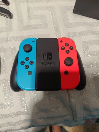Nintendo Switch Azul y Rojo