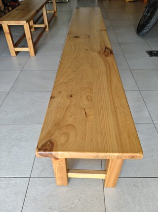 Bancos de madera maciza estilo rústico