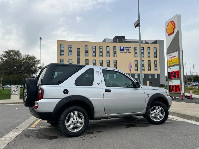 Land Rover Freelander 2004 - foto 1