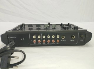 Mesa de Mezclas Fonestar SM-1340 + Cable