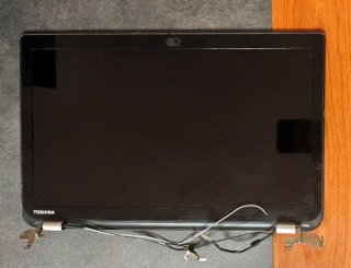 Pantalla Toshiba 15.6 Full HD