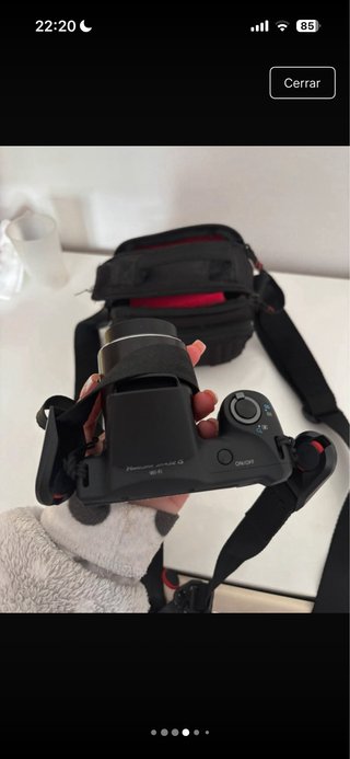 Cámara Canon con bolso