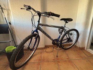 Bicicleta NEW STAR plateada y azul