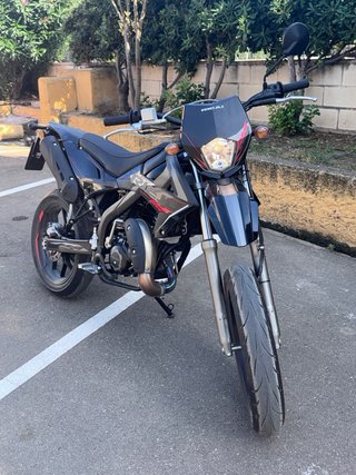Rieju MRT 50cc Supermotard Negra