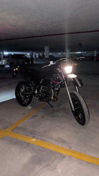 Rieju MRT 50cc Supermotard Negra
