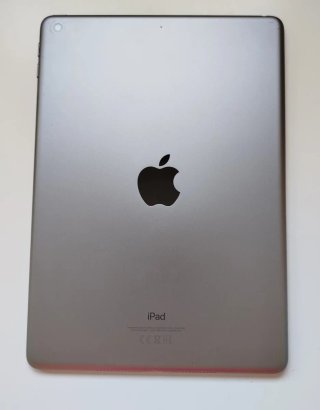 Apple iPad 6ª Gen Space Gray