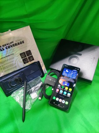 Samsung Galaxy Z Fold4 256GB  12GB RAM  Como nuevo