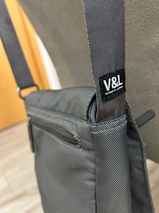 Bandolera Victorio & Lucchino Gris