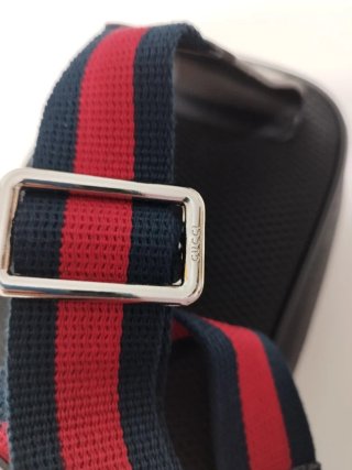 Riñonera Gucci Negra Gris