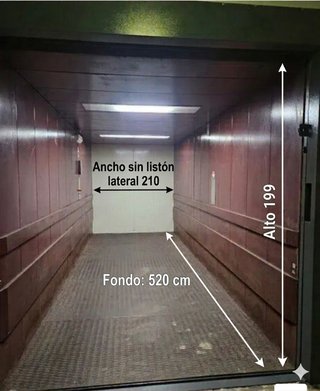 Garaje grande para coche y moto en el Centro