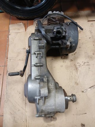 Motor Piaggio Typhoon 49cc