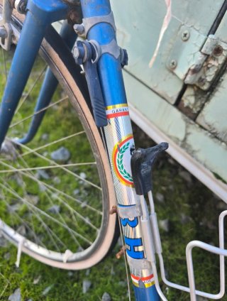 Bicicleta BH Arius para restaurar
