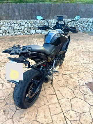 BMW F900XR Triple Black