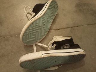 Zapatillas lona MTNG negras y blancas
