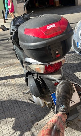 Honda SH 125i Scooter Negra