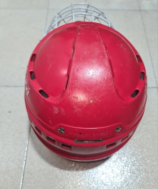 Casco JOFA rojo con reja