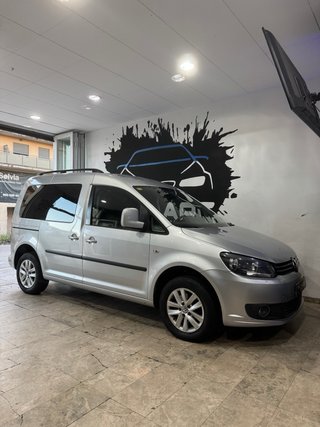VOLKSWAGEN CADDY 🟡 1.6 TDI 105cv DSG7 2012