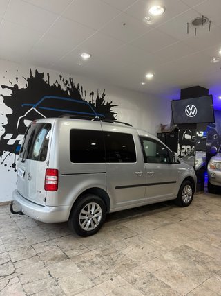 VOLKSWAGEN CADDY 🟡 1.6 TDI 105cv DSG7 2012
