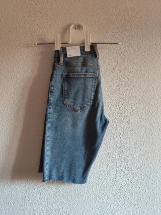 Bermudas vaqueras Mango