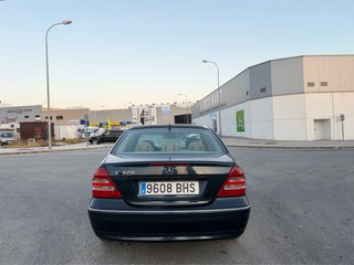 MERCEDES C320i V6 AUTOMATICO NACIONAL