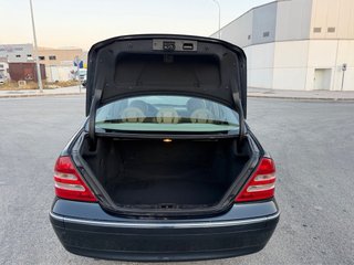 MERCEDES C320i V6 AUTOMATICO NACIONAL