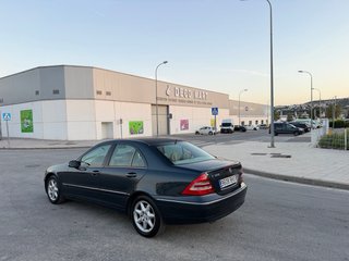 MERCEDES C320i V6 AUTOMATICO NACIONAL