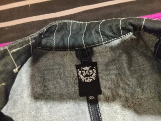 Chaqueta vaquera nueva.