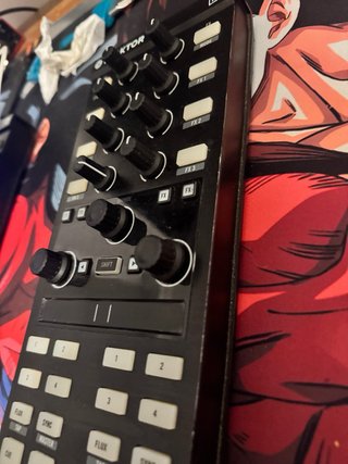 TRAKTOR KONTROL X1 MK2 + Funda