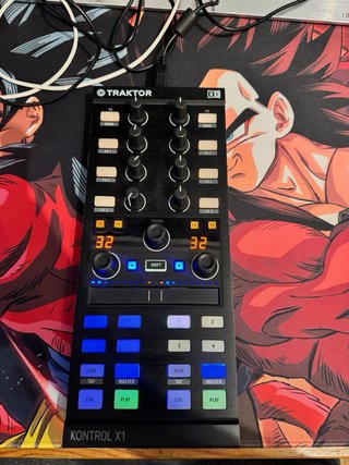 TRAKTOR KONTROL X1 MK2 + Funda