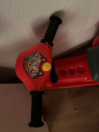 Moto Play-Doh Roja