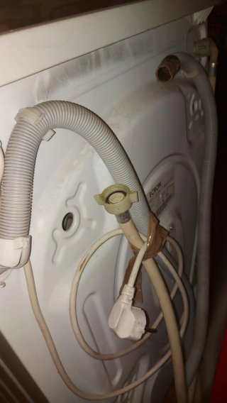 Lavadora Ecron 5kg 1000rpm