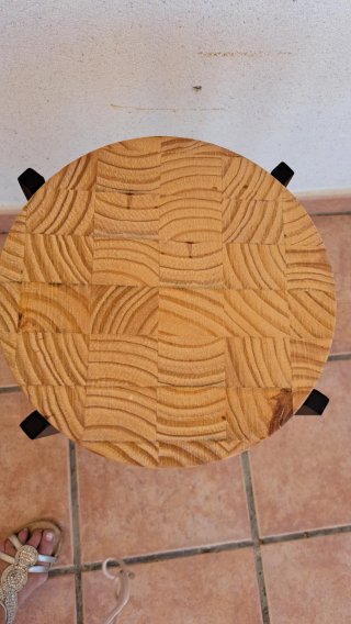 Mesa auxiliar metal y madera