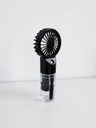 Mini ventilador portátil con pulverizador