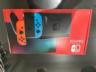 Nintendo Switch con accesorios