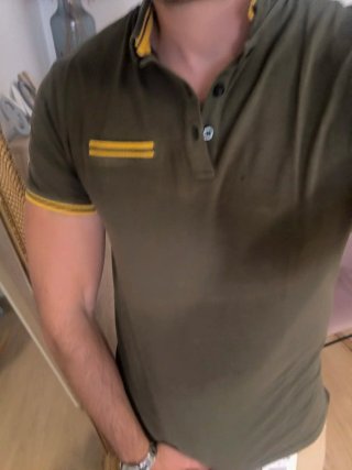 Camiseta Polo Guess Verde Oliva estilo polo