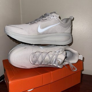 Nike Vomero 18