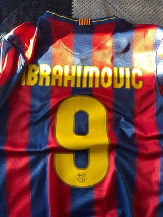 Camisola Barcelona Retro Ibrahimovic 9