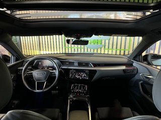 Audi Q8 e-tron 55 quattro