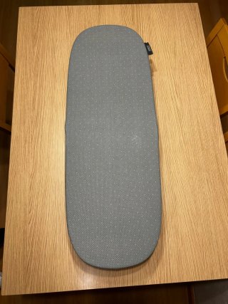 Tabla de planchar plegable. Solo usada una vez.